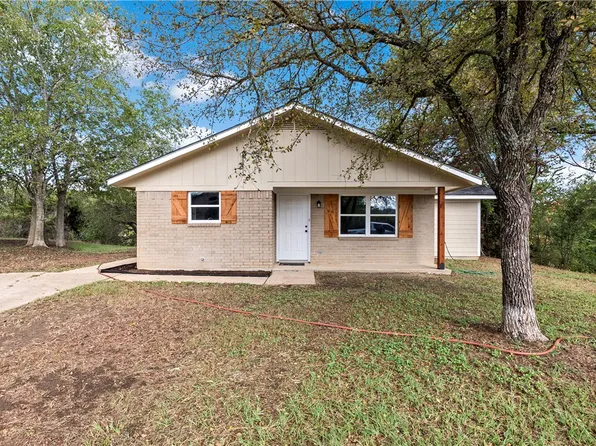 400 W Kleb St, Caldwell, TX 77836