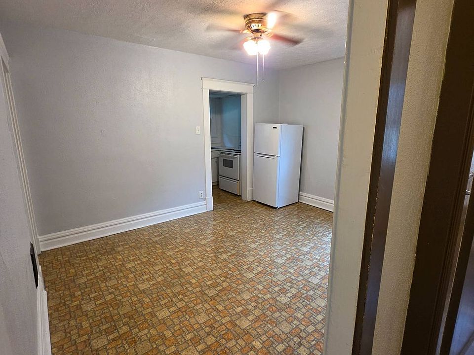 2nd image of 1904 Highland Ave #2