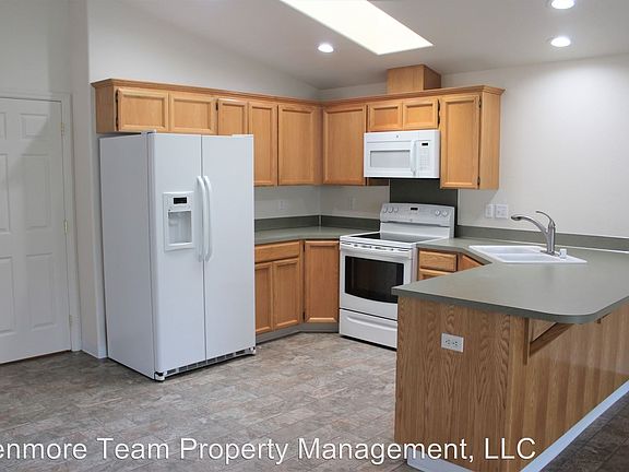 3rd image of 8212 Orcas Dr