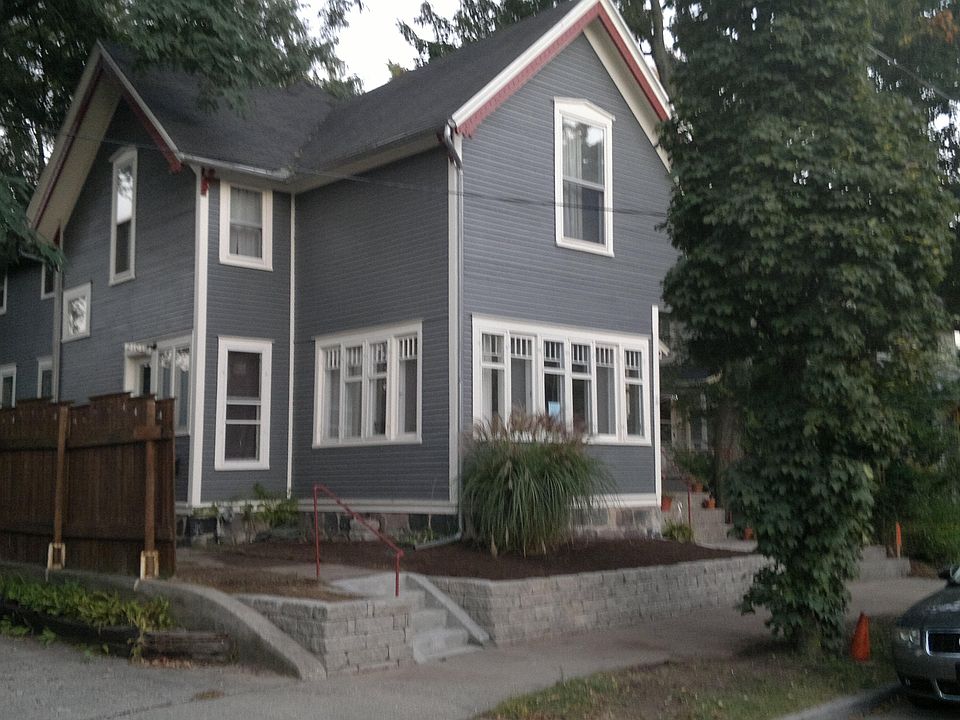 1st image of 212 Warren Ave SE