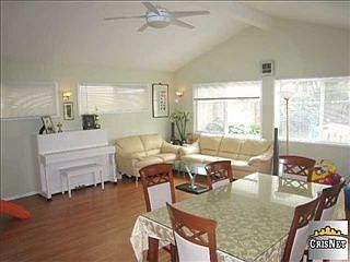 5th image of 4943 Varna Ave
