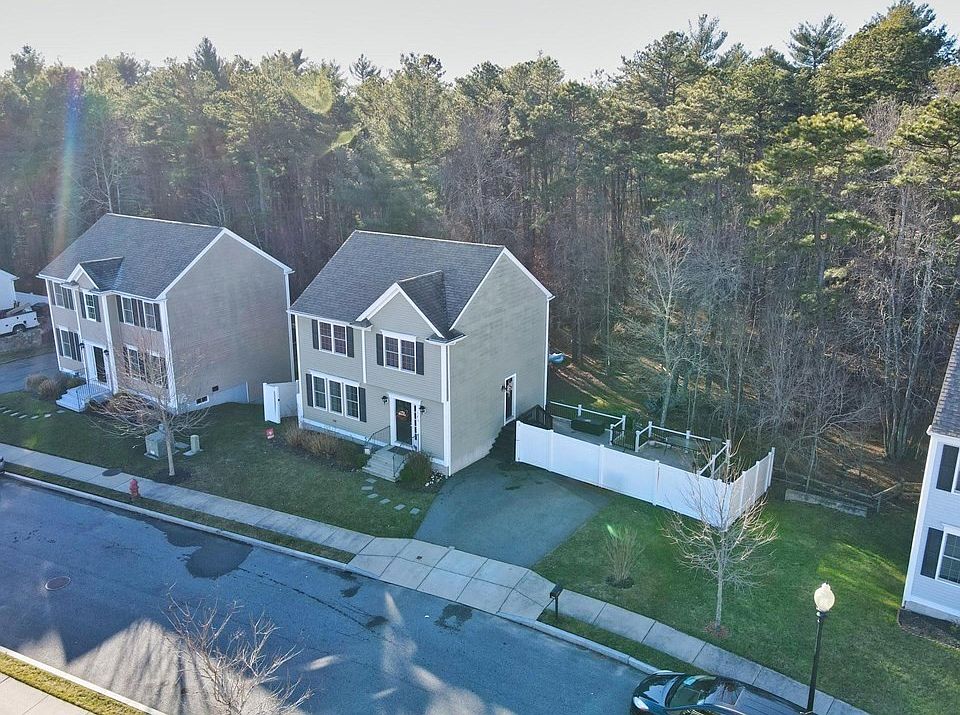 173 Tarkiln Pl, New Bedford, MA 02745 Zillow