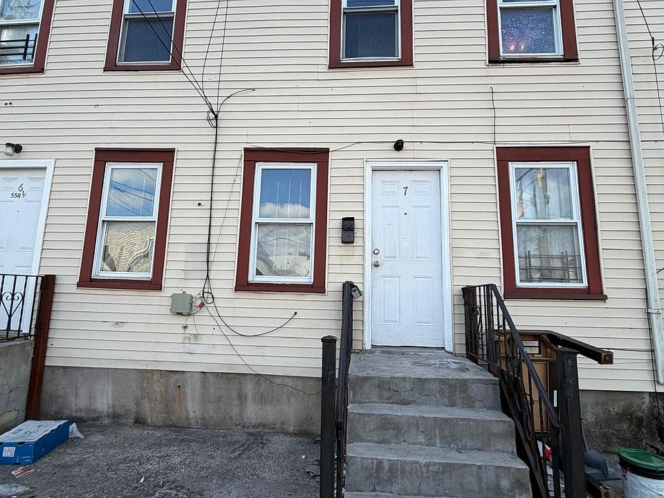 1st image of 554 E Jersey St #7