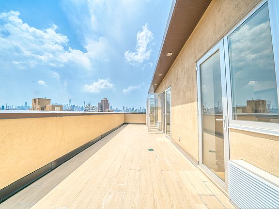 2nd image of 23-15 Astoria Blvd #7EPH