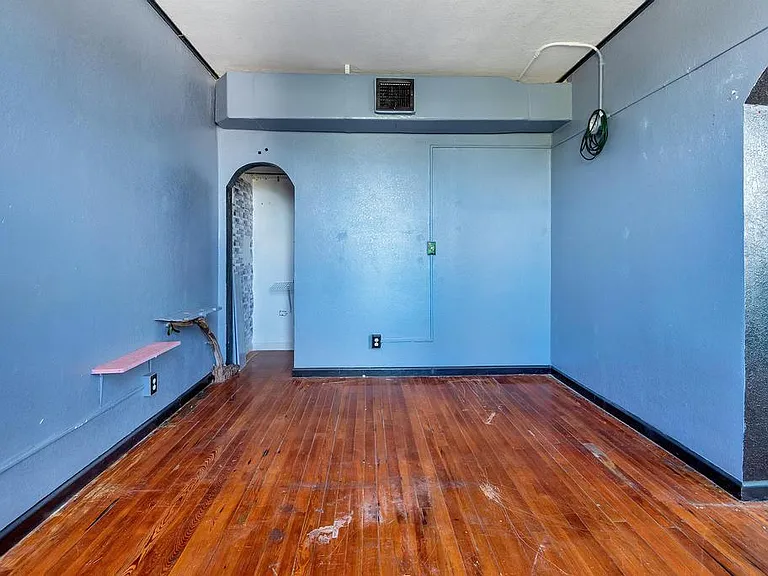 521 N Dixie Hwy — Photo 8