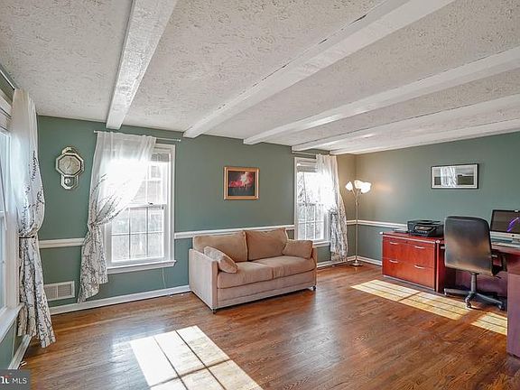 4th image of 9301 Ironhorse Ln