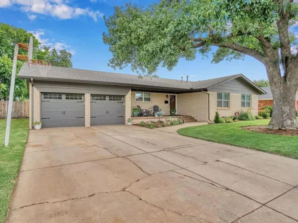 205 Cardinal Cir N, Altus, OK 73521