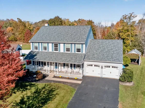 347 Beechwood Dr, Sellersville, PA 18960