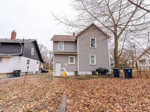 3rd image of 416 Bacon Ave