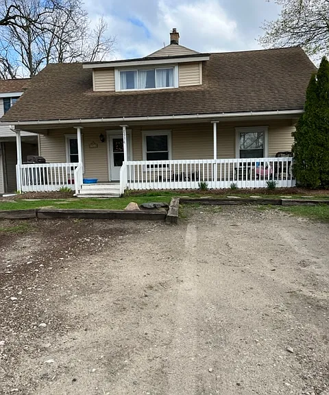 1934 W Cohoctah Rd #2 — Photo 4