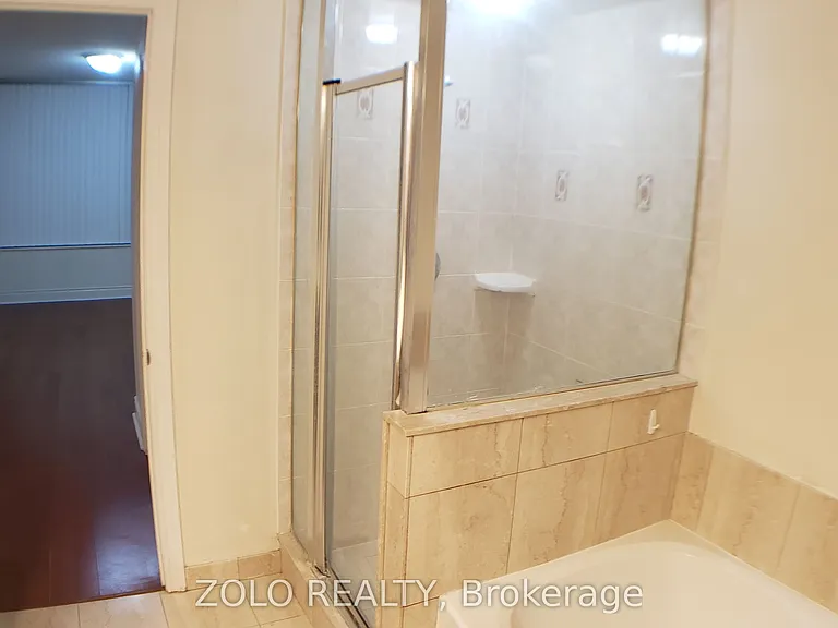 78 Harrison Garden Blvd #511 — Photo 14