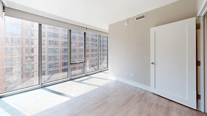 Rented by Bond New York | media 2