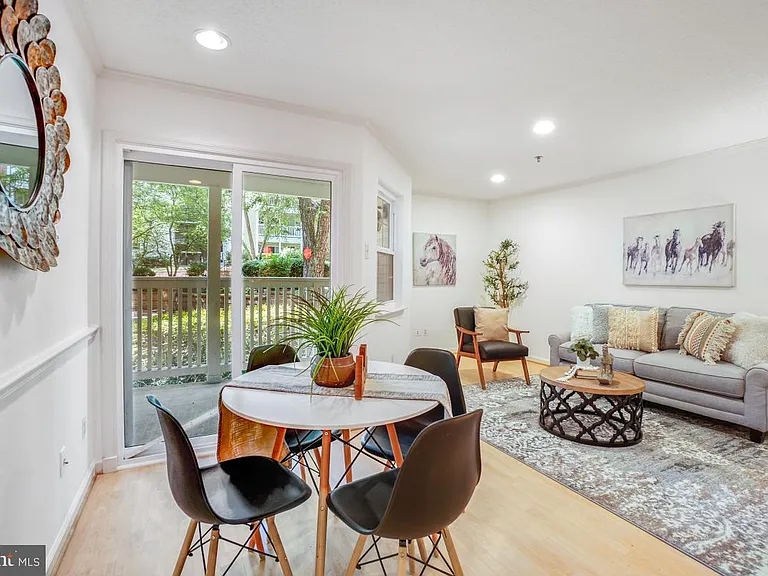 1524 Lincoln Way #100 — Photo 10