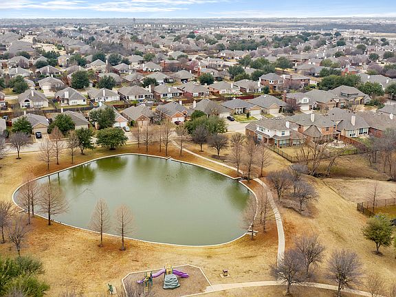 4th image of 7214 Lake Hill Trl