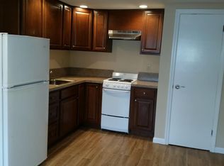 4 Sutherland Rd, Hicksville, NY 11801