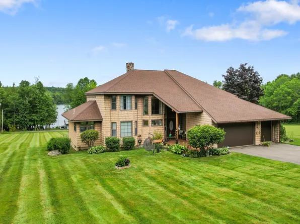 781 Zions Hill Road, Dexter, ME 04930