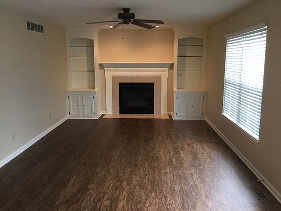 3rd image of 2680 Hilltop Ct