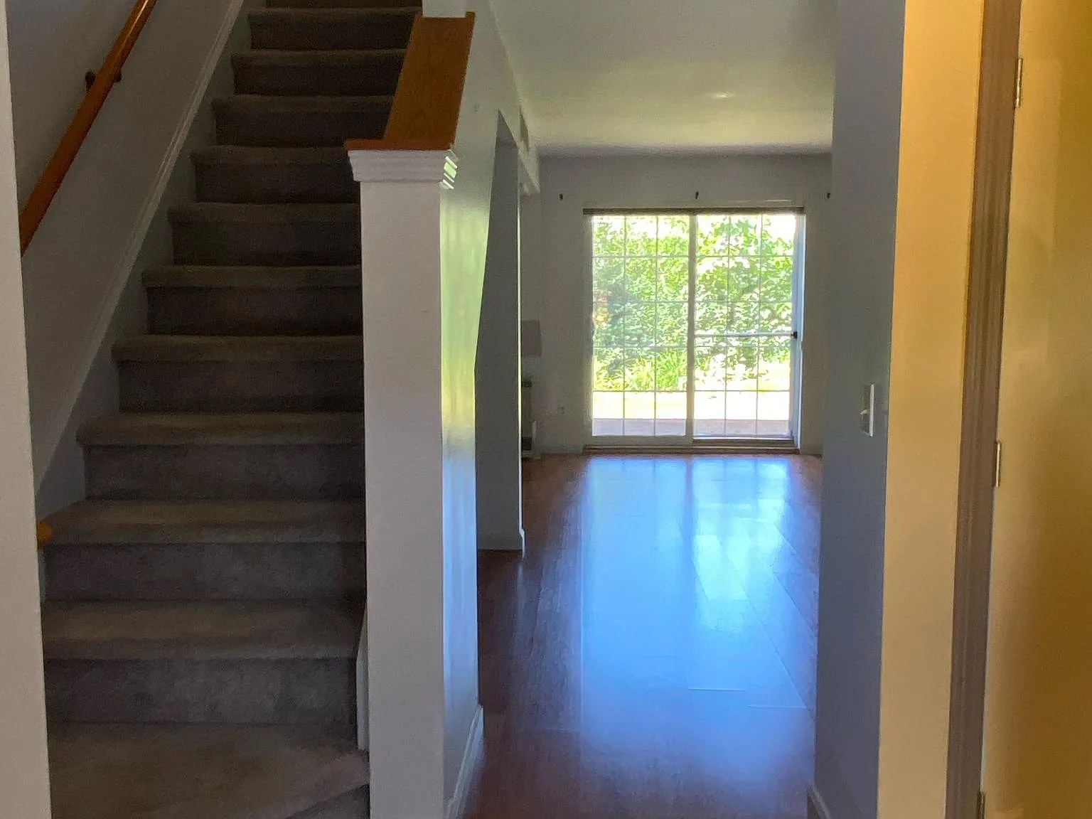 163 Rivers Edge Dr — Photo 2