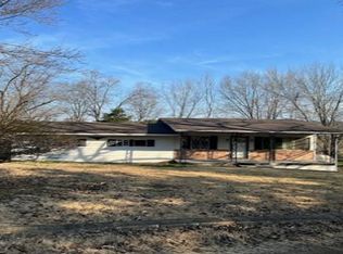 11114 Holiday Shores Dr, Bismarck, MO 63624