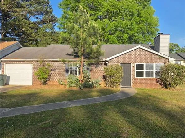1735 Fox Chase Ct SE, Conyers, GA 30013