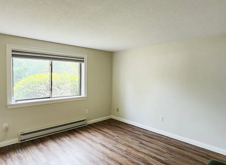 467 High St #4 — Photo 9
