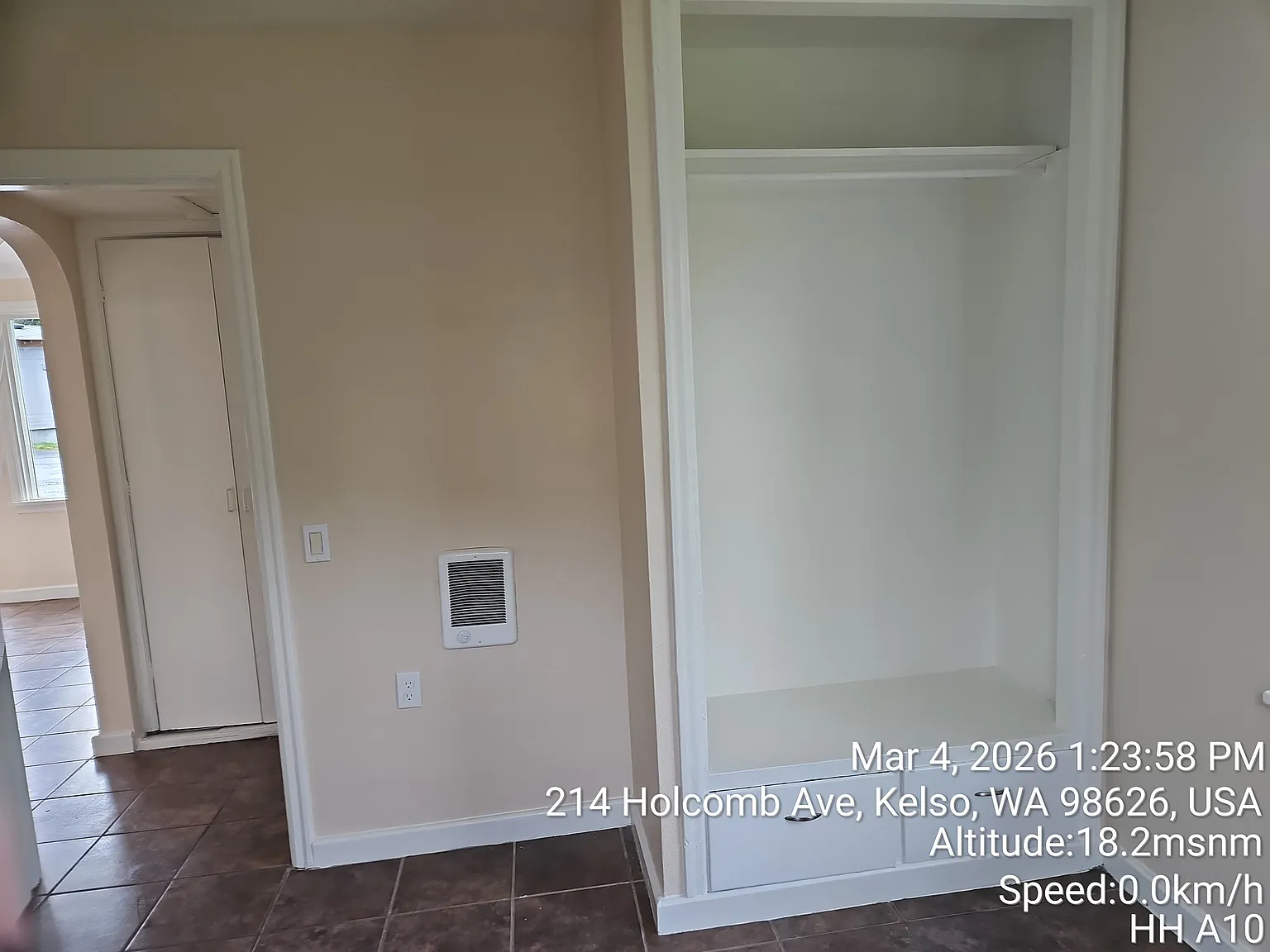 214 Holcomb Ave — Photo 2