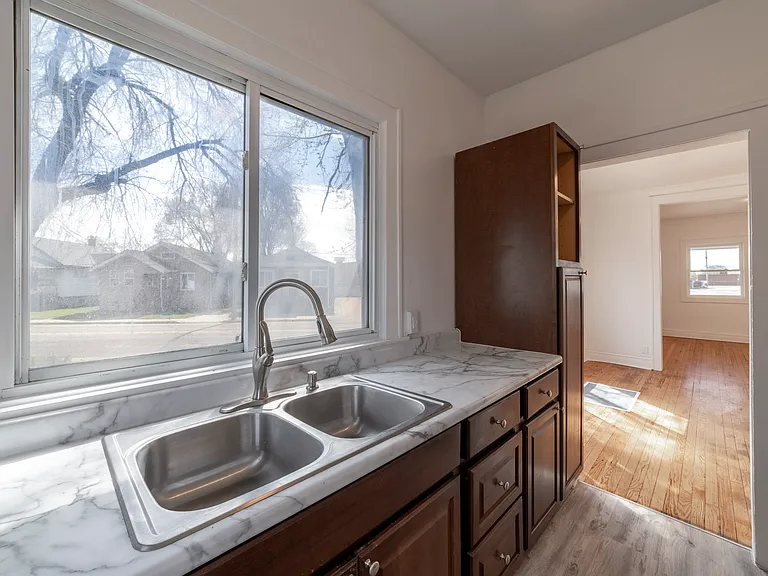 553 Highland St — Photo 17