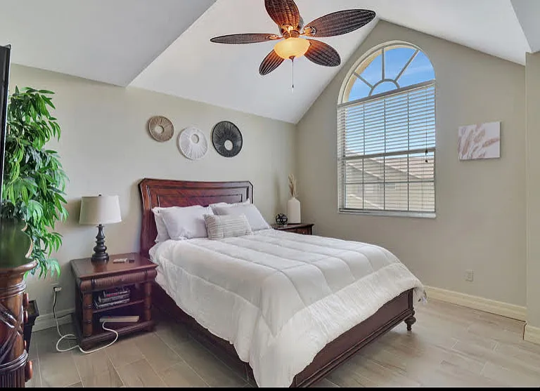 2103 Tama Cir #202 — Photo 17