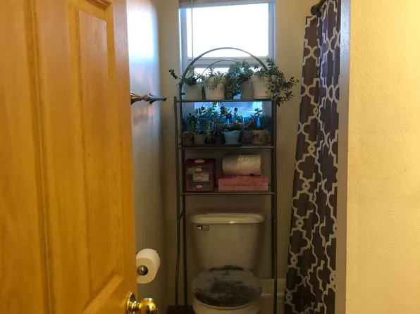 170 Latigo Dr, Gallatin Gateway, MT 59730