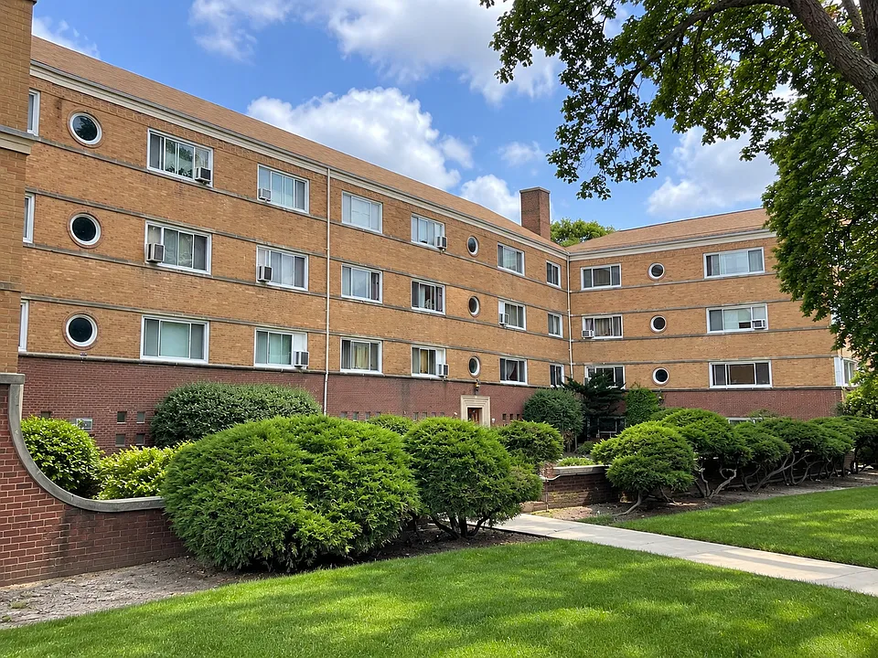 1112 N Harlem Ave #3