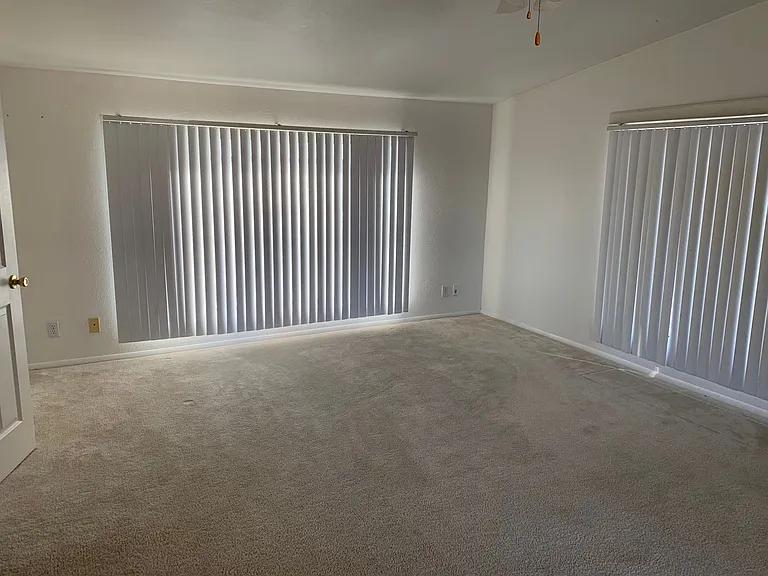 2750 Palo Verde Blvd S — Photo 9