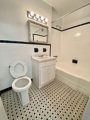 Rented by Guy Goldman, LREB | media 18