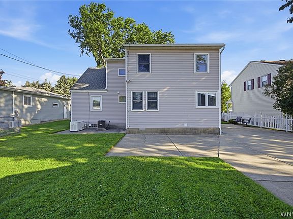 5th image of 3385 Dickens Rd