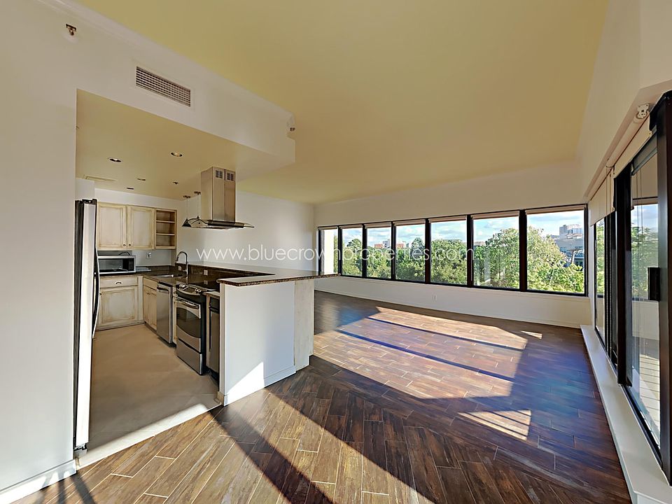 1st image of 3030 McKinney Ave
