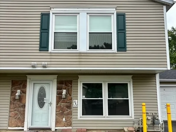 221 Canterbury Ln #A-38, Medina, OH 44256