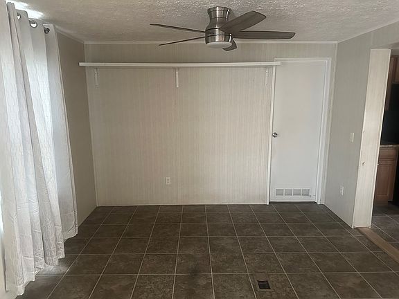 2nd image of 46 Oak Bend Dr