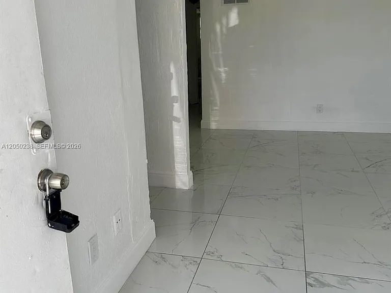 7101 SW 89th Ct #104 — Photo 4