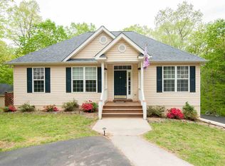 18 Chickasaw Pl, Palmyra, VA 22963
