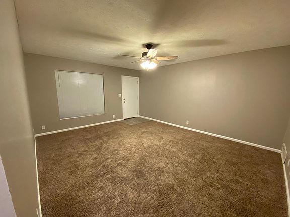 2nd image of 2750 Apple St
