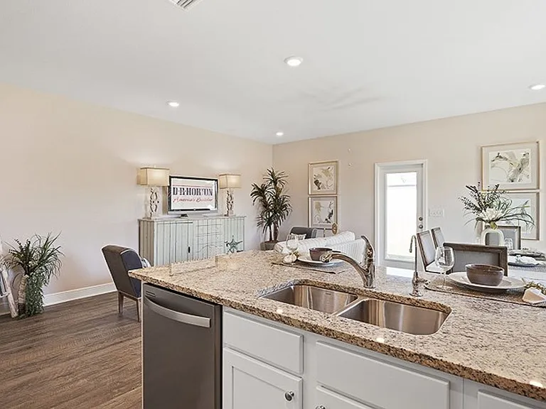 6039 Bemiss Towns Dr — Photo 4