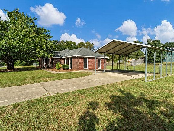 3rd image of 260 Lee Road 437