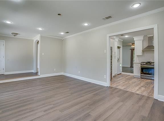 5th image of 5240 Ithaca St