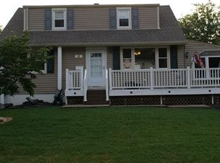 18 Pace St, Old Bridge, NJ 08857