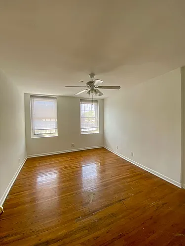 Floor plan 963-203