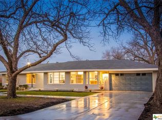 505 Washburn St, Taylor, TX 76574