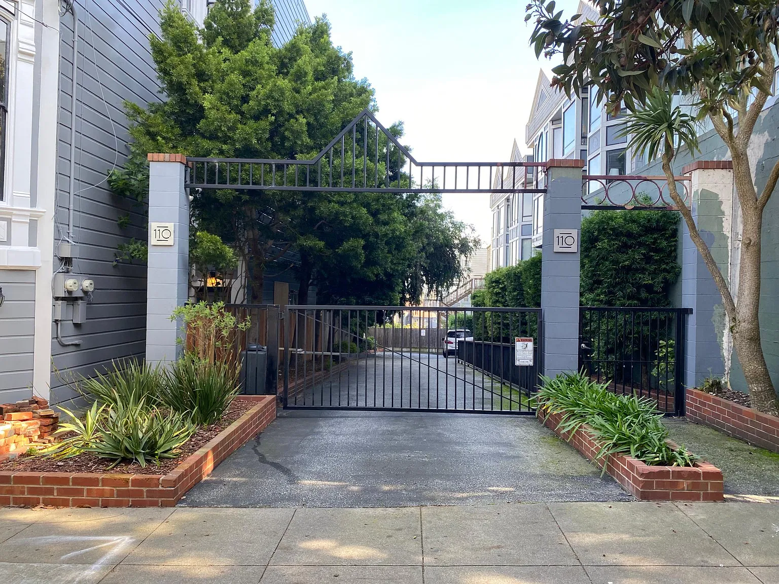 110 Broderick St — Photo 1