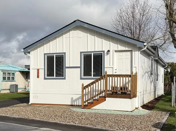 176 Clearwater Ave NE, Salem, OR 97301