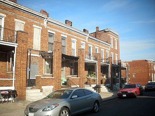 2nd image of 118 N Payson St