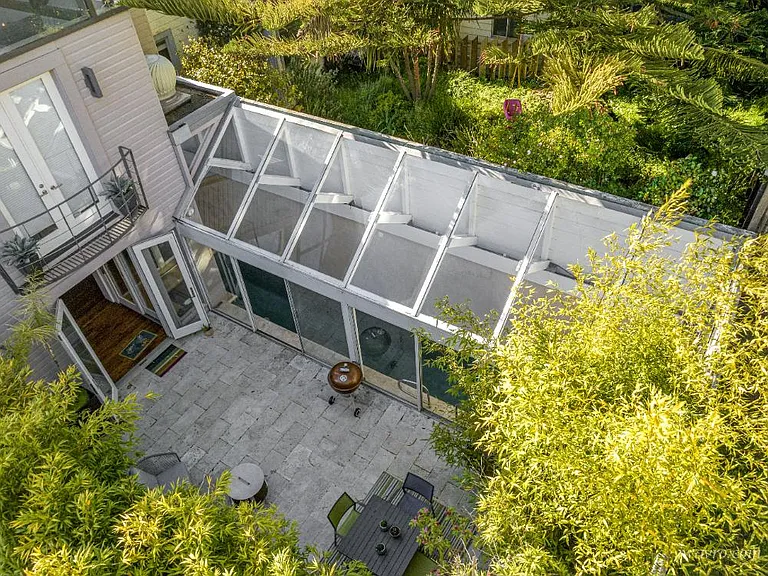 451 Eureka St — Photo 47
