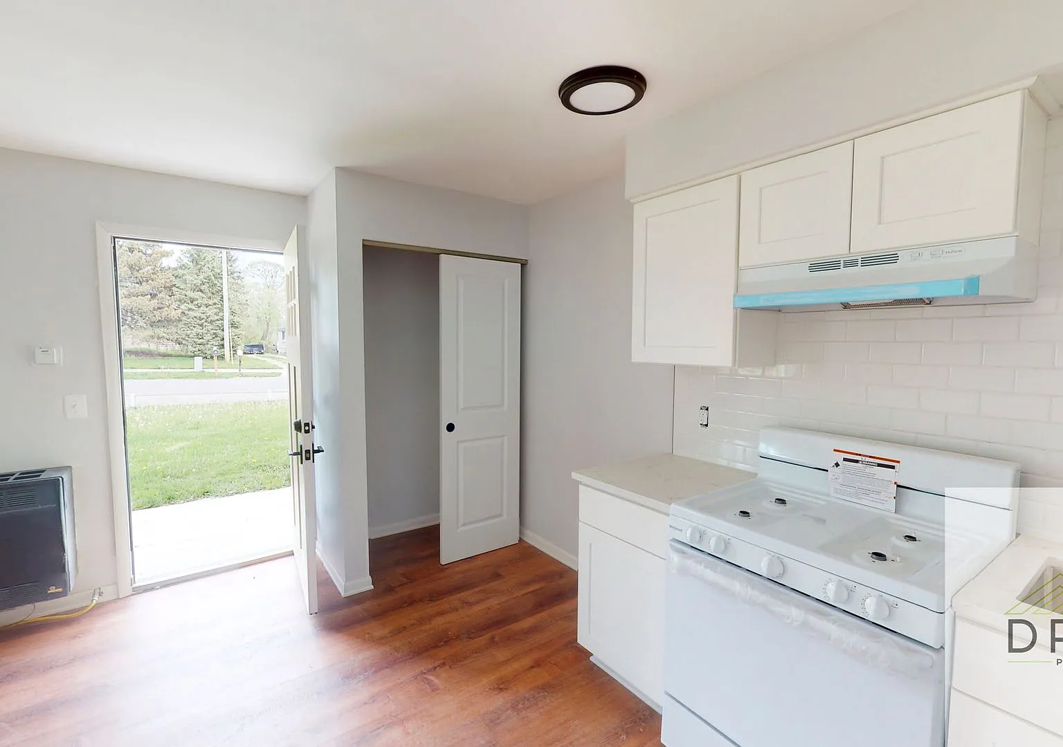 Welcome to 5715 Shaw Haslett, MI 48840!! — Photo 4